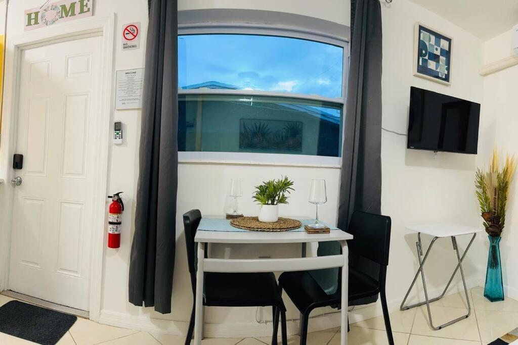 Studio With Terrace Near Hard Rock-Patio Hollywood Exteriör bild